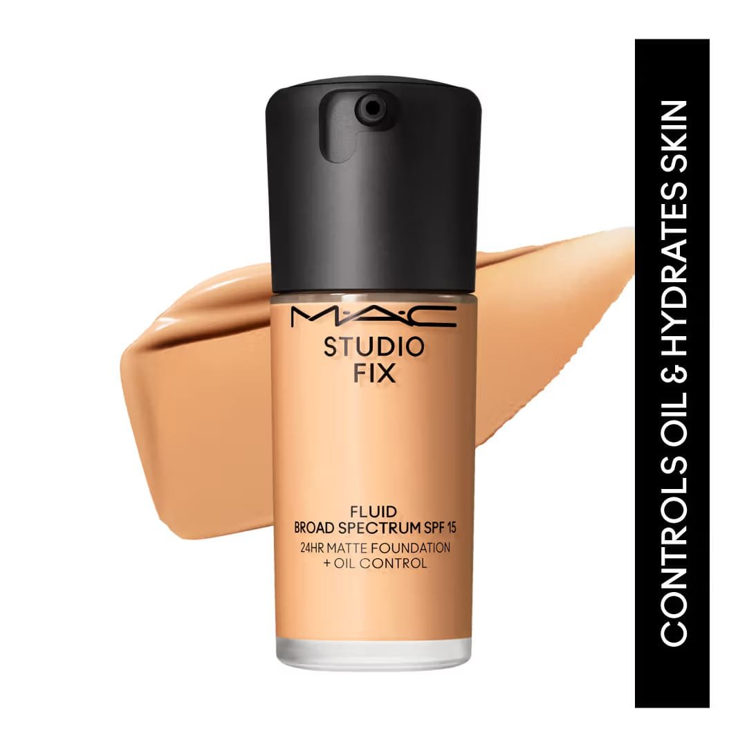 M.A.C Studio Fix Fluid SPF 15 Soft Matte Foundation With Hyaluronic Acid - NC15 (30ml)